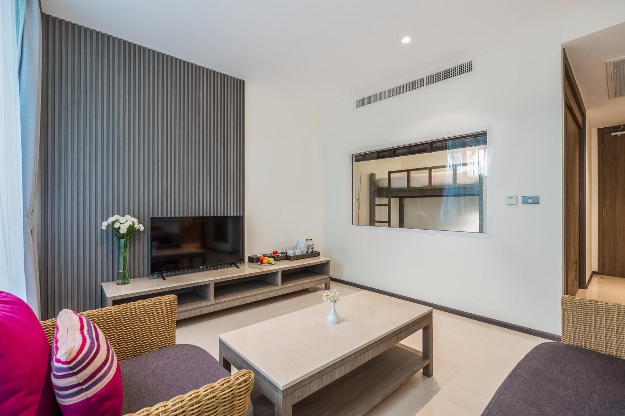 Splash Beach Resort, Maikhao Phuket - Sha Extra Plus Mai Khao Eksteriør bilde Living room