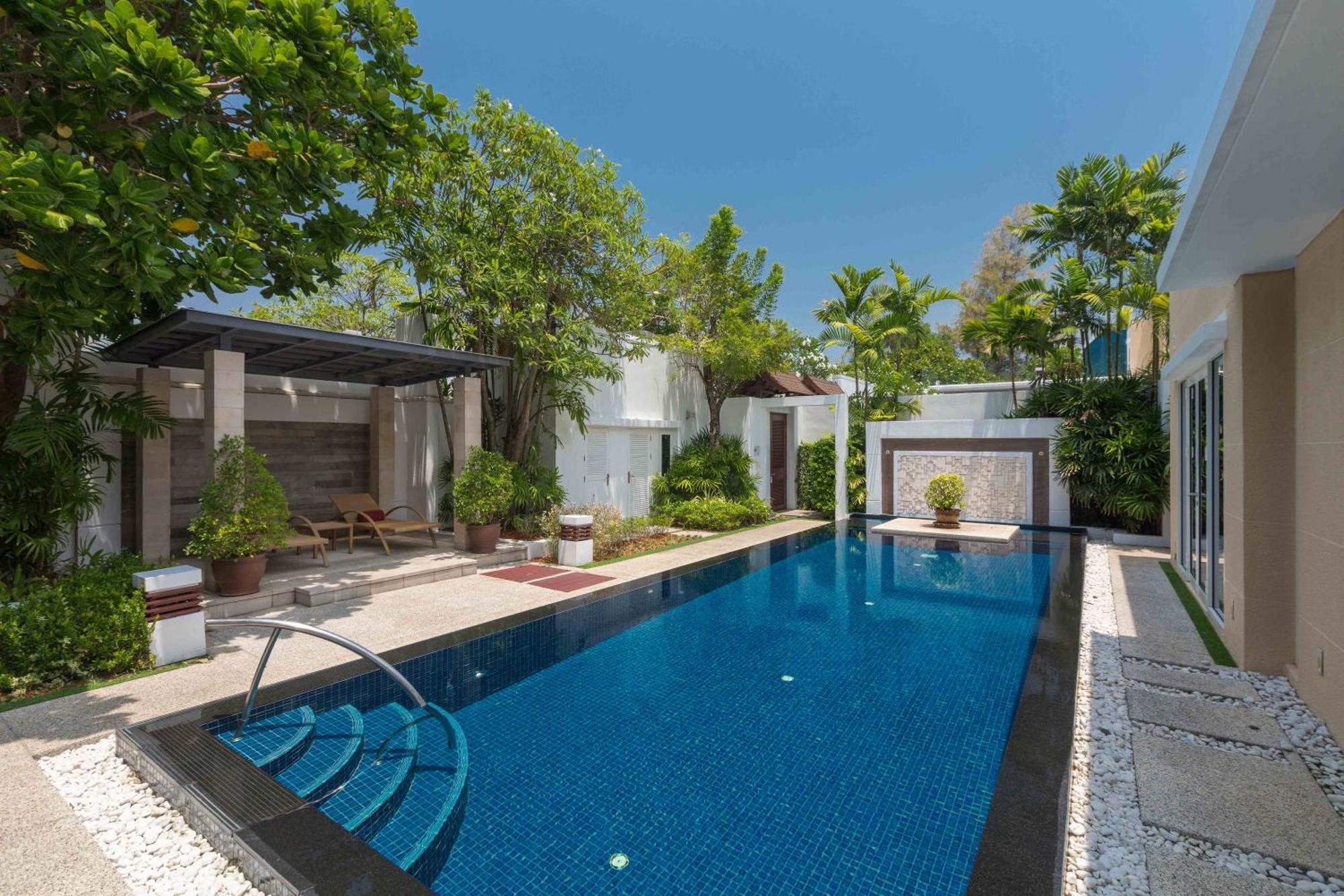 Splash Beach Resort, Maikhao Phuket - Sha Extra Plus Mai Khao Eksteriør bilde The swimming pool at the residence