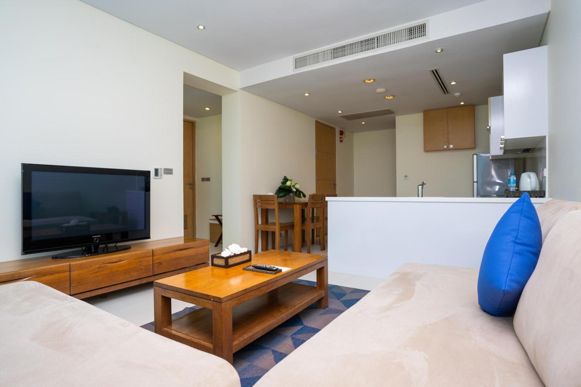 Splash Beach Resort, Maikhao Phuket - Sha Extra Plus Mai Khao Eksteriør bilde A living room in a serviced apartment in Dubai, United Arab Emirates